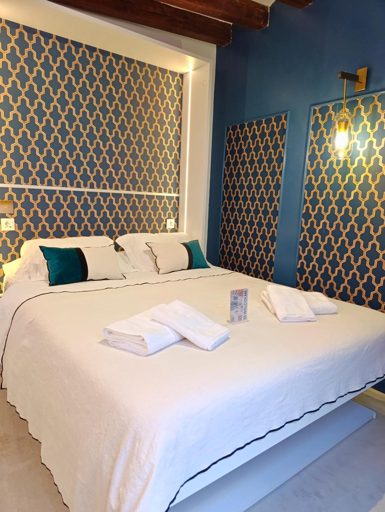 Luxurious Studio In Historic Center Of Alicante Luaran gambar